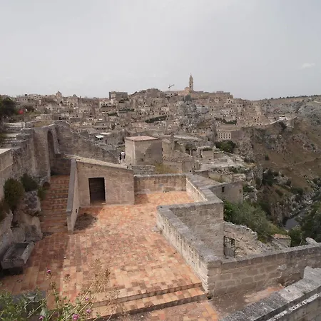 La Pergola Ai Sassi 2*